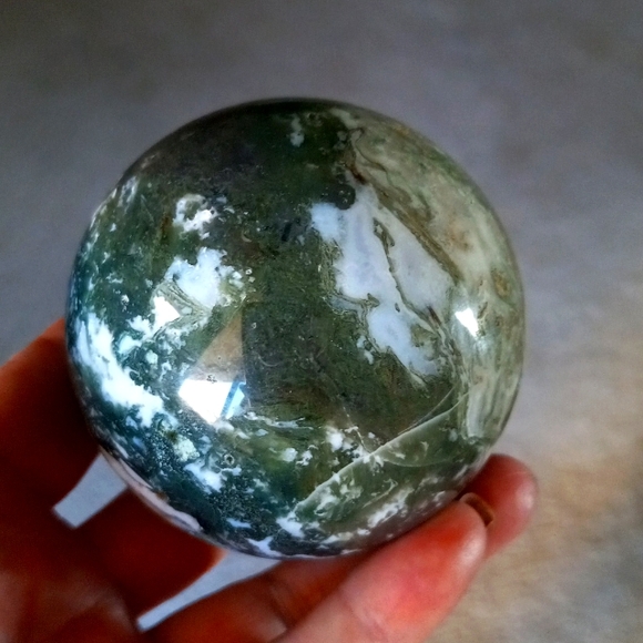 Beautiful Moss Agate Crystal Sphere. - Picture 3 of 9
